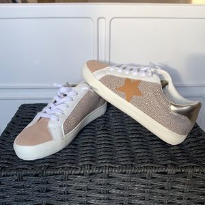 Vintage Havana sneakers. BRAND NEW, NEVER WORN